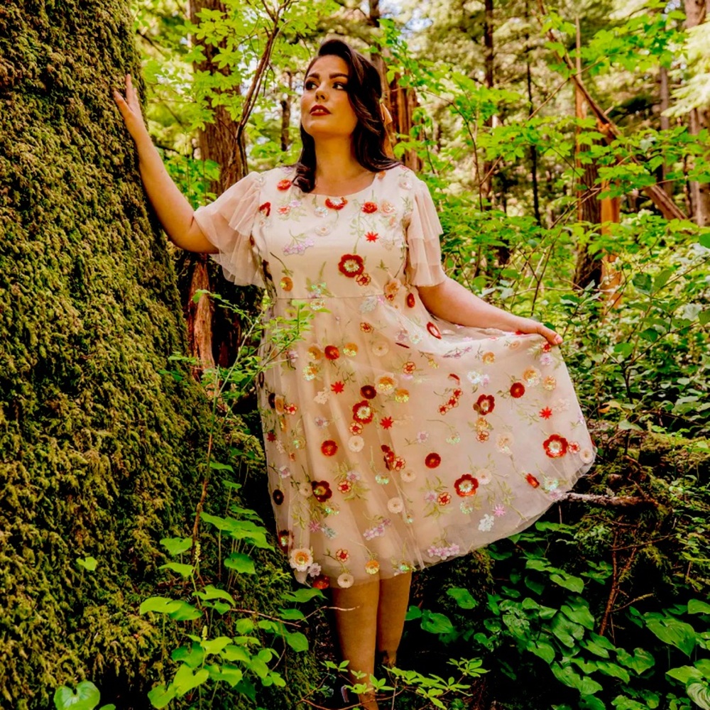 Jessa Kae Floral Detail Dress